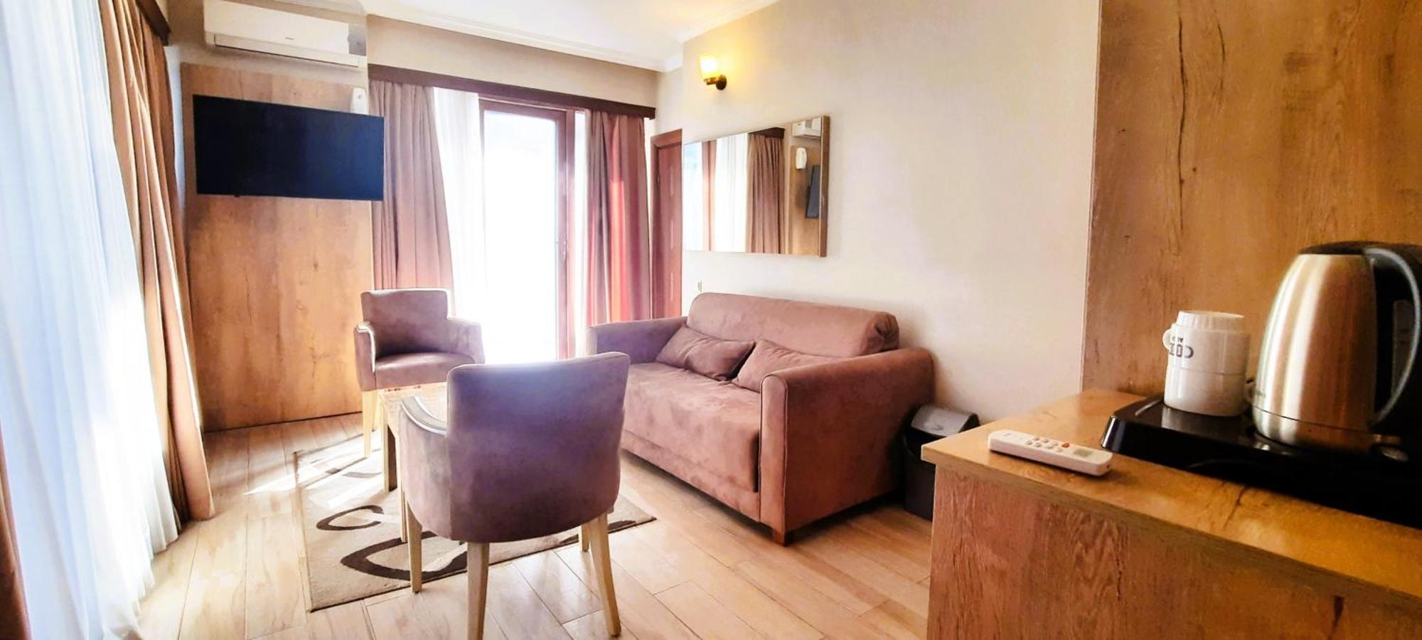 Ashtal Beach Hotel Batumi Ngoại thất bức ảnh